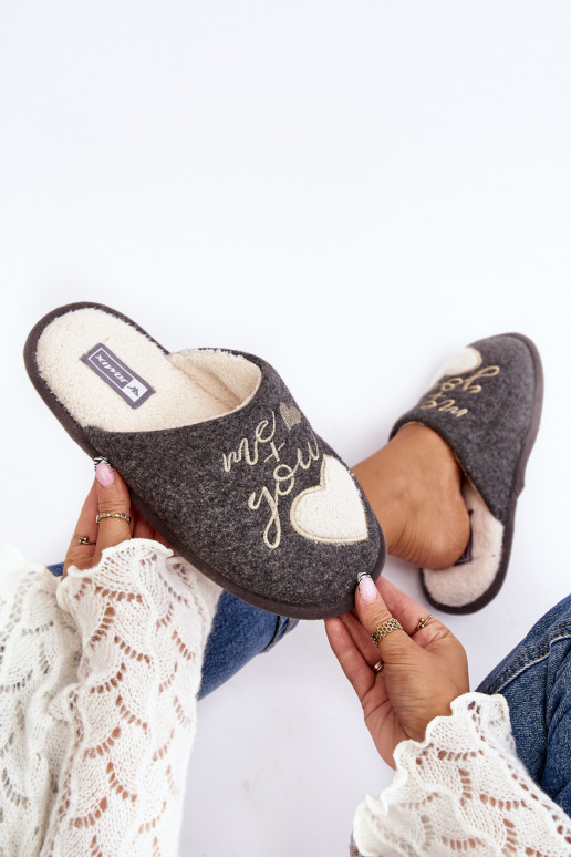 Klasikinio modelio Šlepetės Įsispiriamo modelio pašiltinti pilkos spalvos Mabira