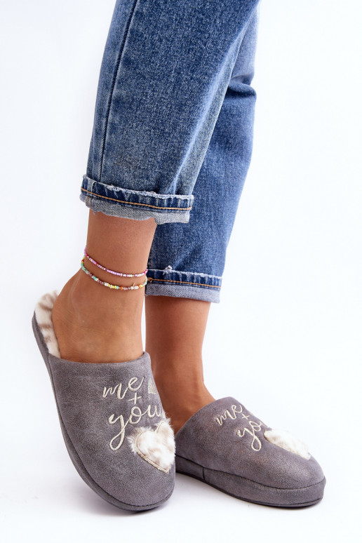 su blizgesiu Šlepetės pilkos spalvos Geraja