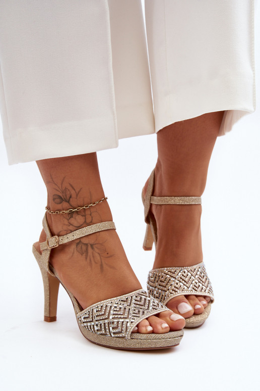 Dekoruotos Elegantiškos aukštakulnės basutės D&A MR1038-44 aukso spalvos