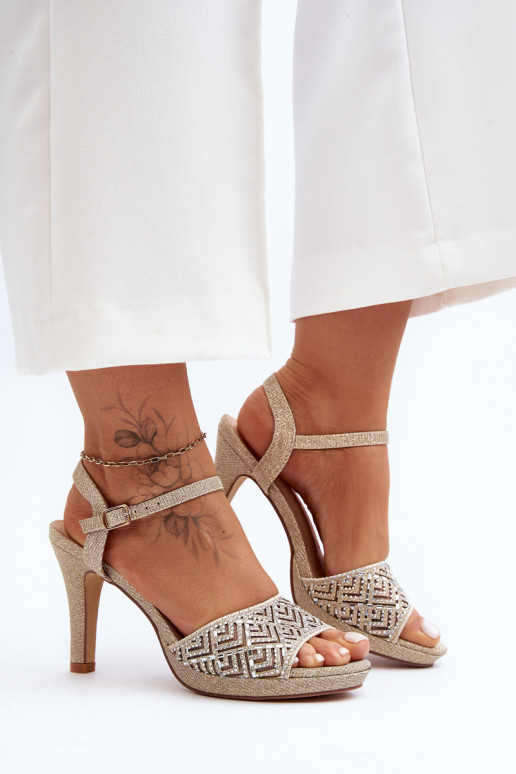 Dekoruotos Elegantiškos aukštakulnės basutės D&A MR1038-44 aukso spalvos