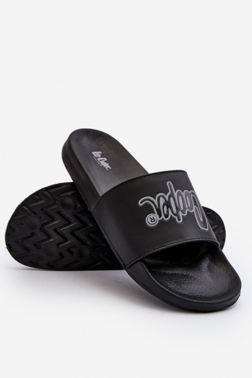 Šlepetės Lee Cooper LCW-24-42-2485M juodos spalvos Šlepetės Lee Cooper LCW-24-42-2485M juodos spalvos