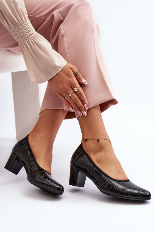 su lako efektu Bateliai su įspaudu juodos spalvos Cynania su lako efektu Bateliai su įspaudu juodos spalvos Cynania