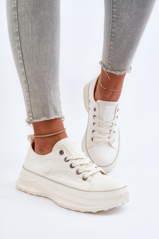 Moteriški batai su madingais masyviais padais Big Star NN274126 baltos spalvos