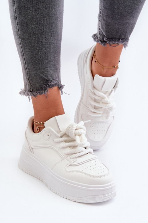 Sneakers modelio batai su platforma iš eko odos baltos spalvos Vhisper Sneakers modelio batai su platforma iš eko odos baltos spalvos Vhisper