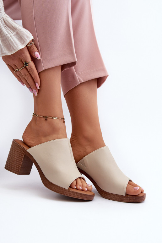 Elegantiško stiliaus  Moteriškos šlepetės su kulniukais smėlio spalvos Varnila