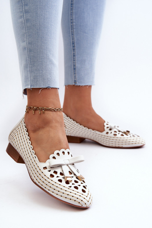 Ažūrinės balerinos  su kaspinais baltos spalvos Nestavia