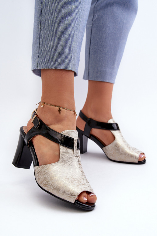 Moteriškos aukštakulnės basutės iš eko odos aukso-Juodos spalvos Queenmarie