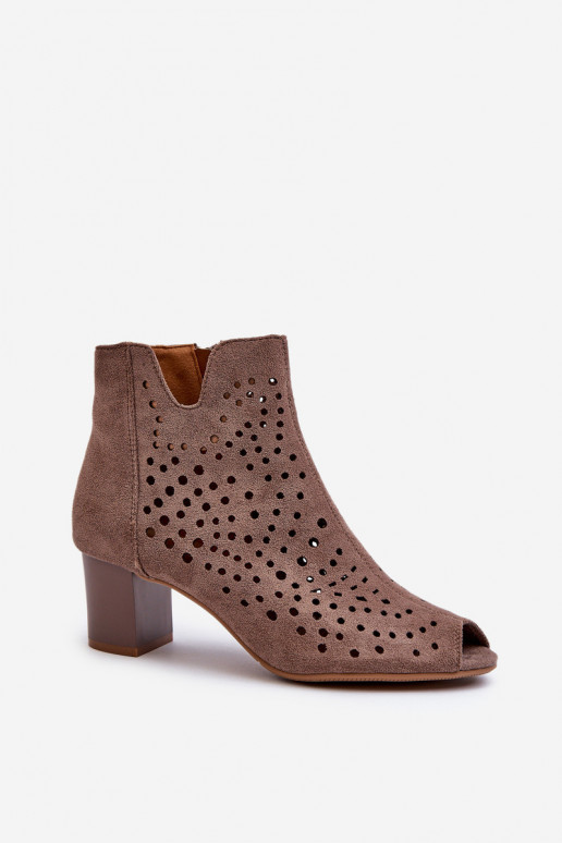 Ažūriniai aulinukai  iš eko zomšosowe su kulniukais Z Odkrytymi Palcami rudos spalvos Halania