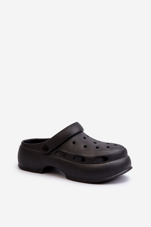  Moteriškos šlepetės su madingais masyviais padais Juodos spalvos Danollia