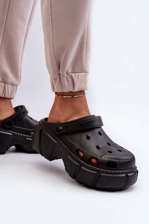 Moteriškos šlepetės  su madingais masyviais padais Juodos spalvos Witima