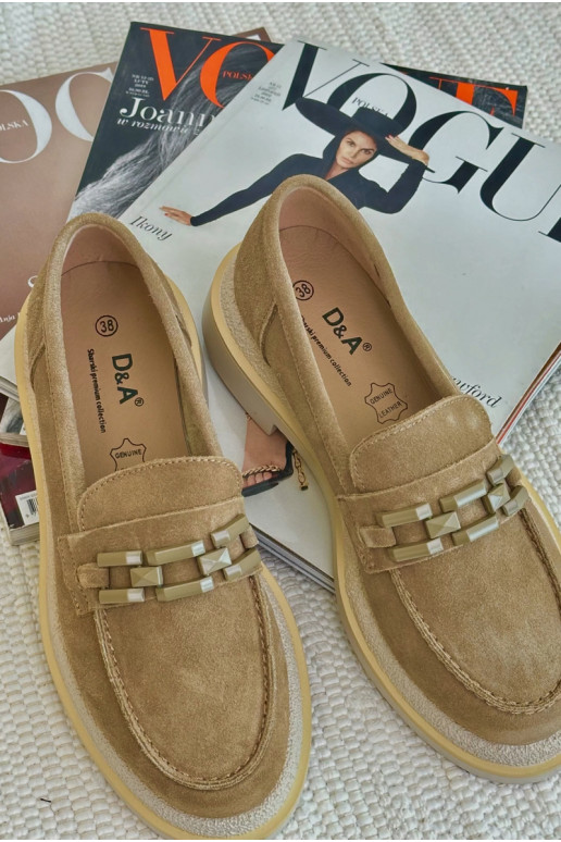 moteriški mokasinai iš zomšos su plačiais kulniukais su ornamentais D&A TW101 rudos spalvos