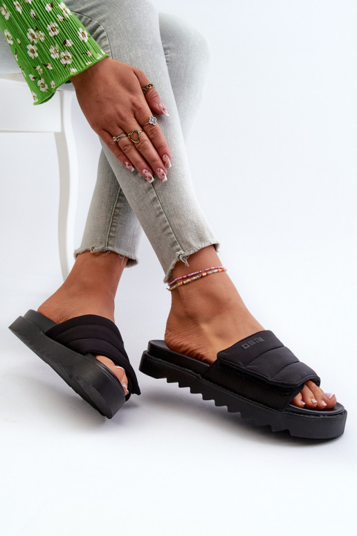  Šlepetės su platforma Big Star NN274772 Juodos spalvos