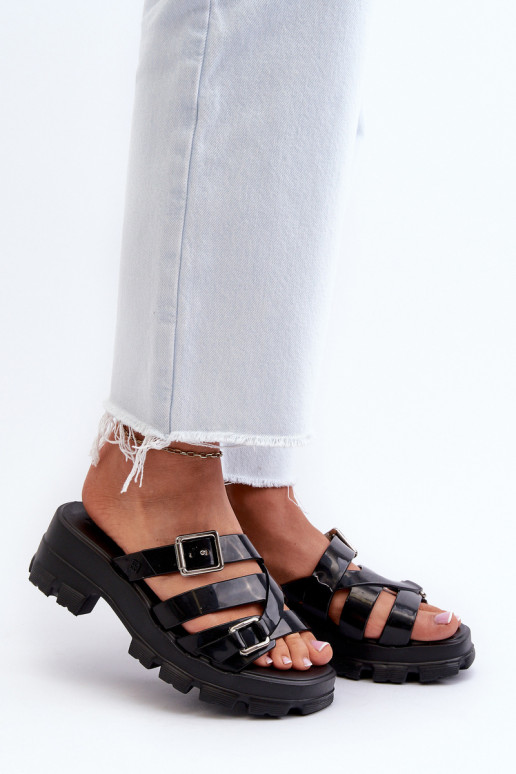  Moteriškos šlepetės žemu kulniuku  NN285043 Juodos spalvos