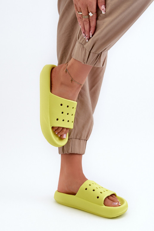 Lengvos šlepetės su masyviu padu Limonka Beula