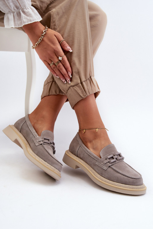 moteriški mokasinai iš zomšos su plačiais kulniukais su ornamentais D&A TW101 pilkos spalvos