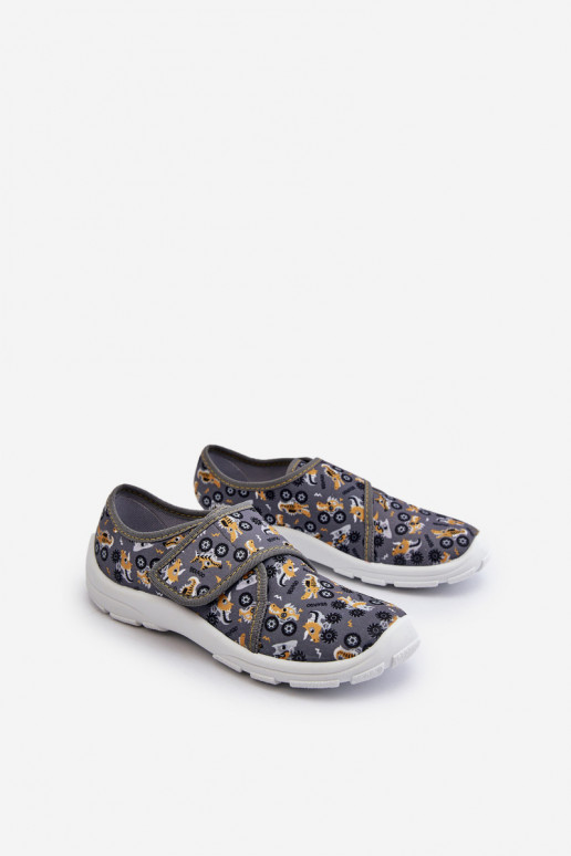 Patogios šlepetės berniukų su lipniais užsegimais Befado 974Y552 pilkos spalvos