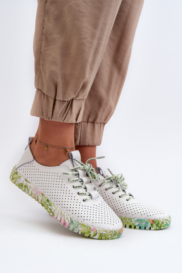 Sznurowe batai   baltos spalvos Farnalea 2