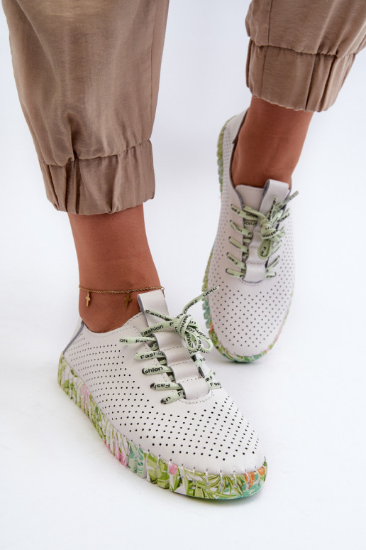 Sznurowe batai   baltos spalvos Farnalea