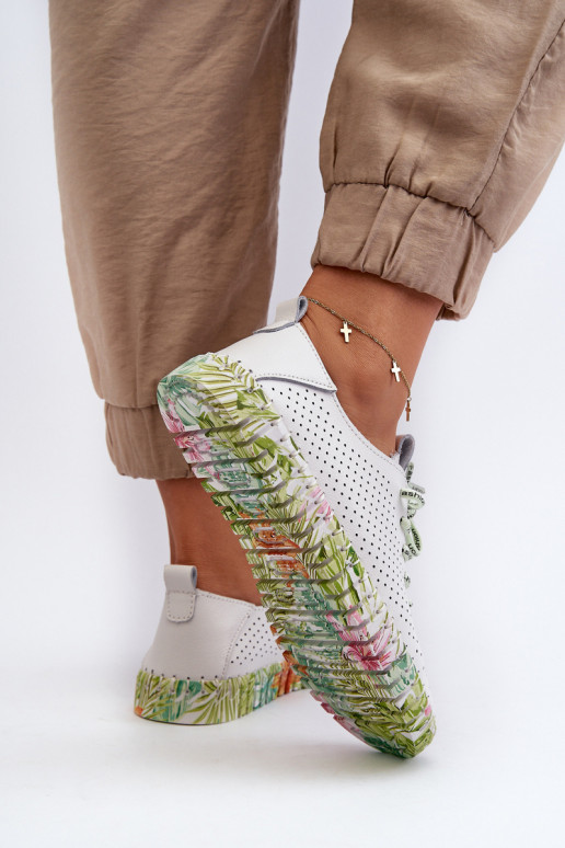 Sznurowe batai   baltos spalvos Farnalea