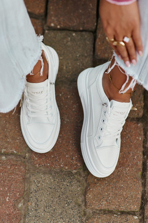 laisvalaikio batai sportiniai bateliai  su platforma su ornamentais baltos spalvos Vinceza 13613