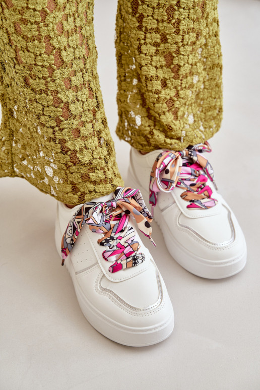  modelio batai  su platforma  m baltos spalvos Mistra