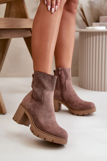 Moteriški aulinukai Užsegamos  iš eko zomšosowe rudos spalvos Rashmi