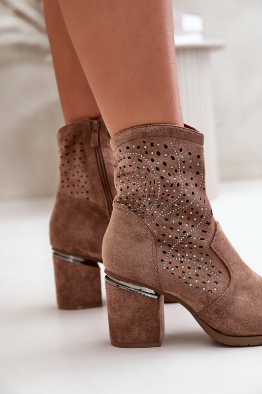 Dekoruotos su aužūro elementais Moteriški aulinukai Z iš eko zomšosu rudos spalvos S.Barski HY42-029