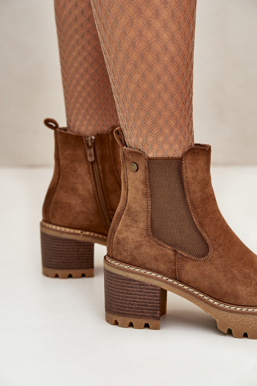 Moteriški aulinukai pašiltinti su kulniukais iš eko zomšosowe rudos spalvos Irissinae