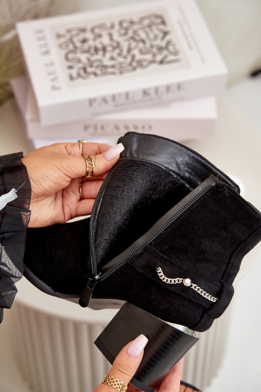 pašiltinti Moteriški aulinukai su grandinėlėmis iš eko zomšosowe Juodos spalvos Hanalen