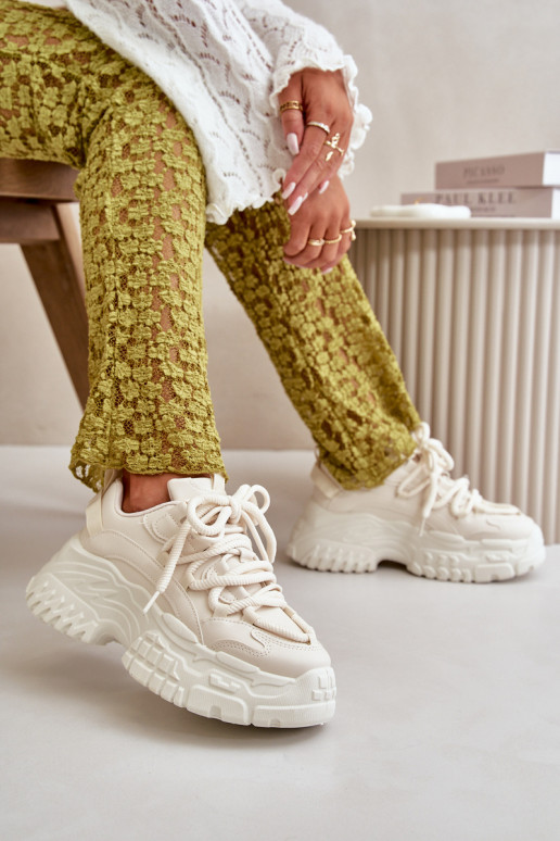  modelio batai  su madingais masyviais padais dramblio kaulo spalvos Nevela