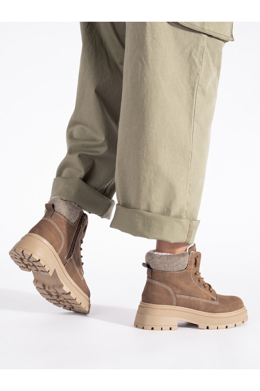 rudos spalvos su pašiltinimu aulinukai