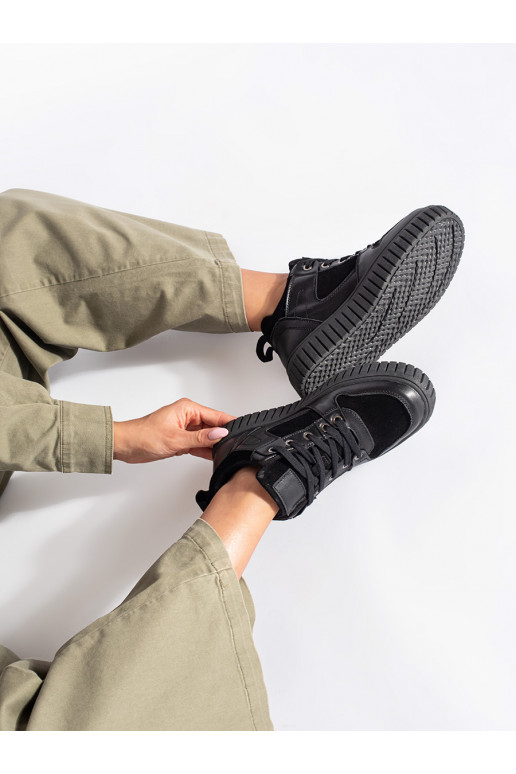 Juodos spalvos  Moteriški batai