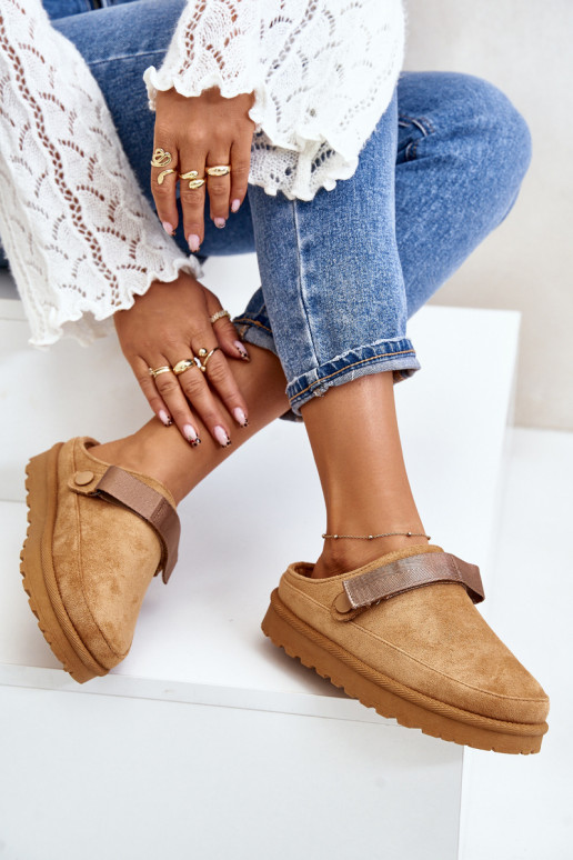  Šlepetės pašiltinti su kailiuku viduje su platforma rudos spalvos Azida