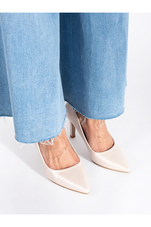   perłowe aukštakulniai su plonu kulniuku