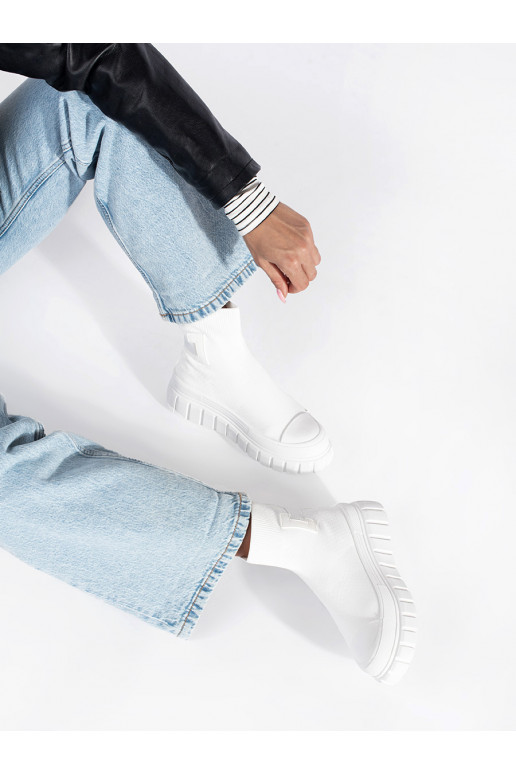 baltos spalvos  batai su platforma