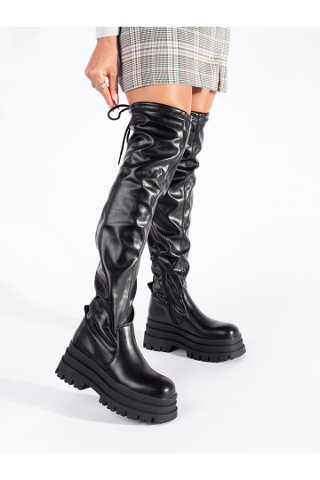 Juodos spalvos ilgaauliai su platforma