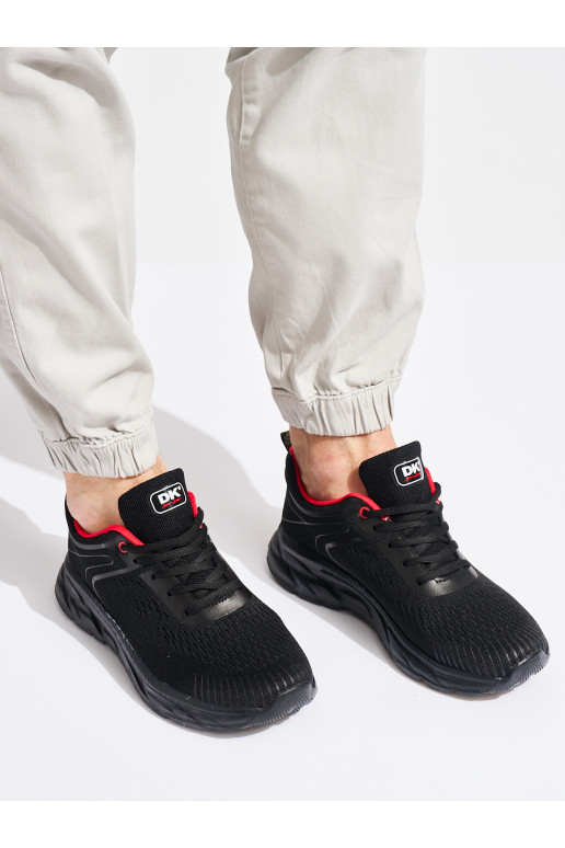  juodos spalvos sportiniai batai