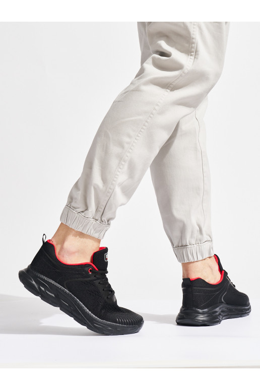  juodos spalvos sportiniai batai