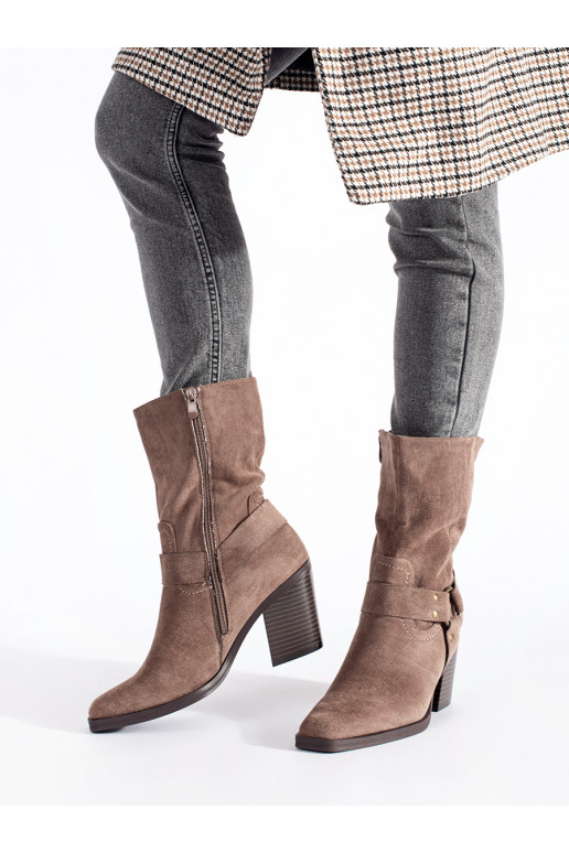 iš zomšos tamsios  batai ant kulno