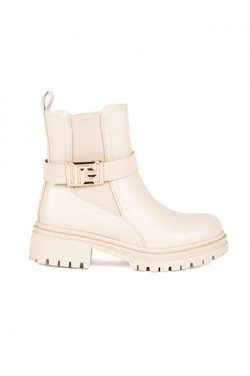 kreminės spalvos  batai 