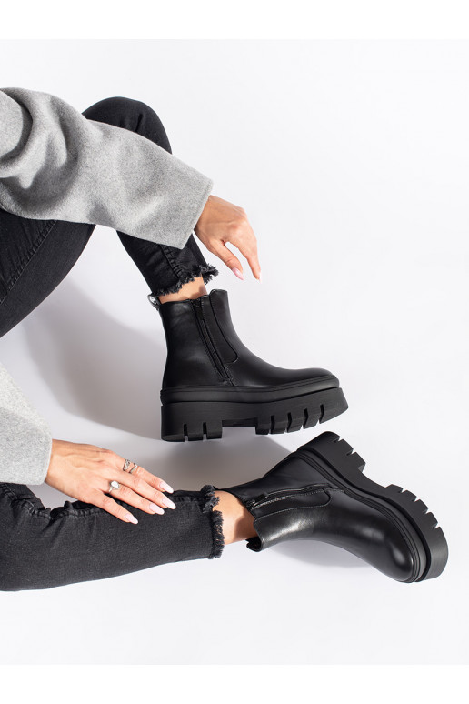 Juodos spalvos Moteriški batai su platforma