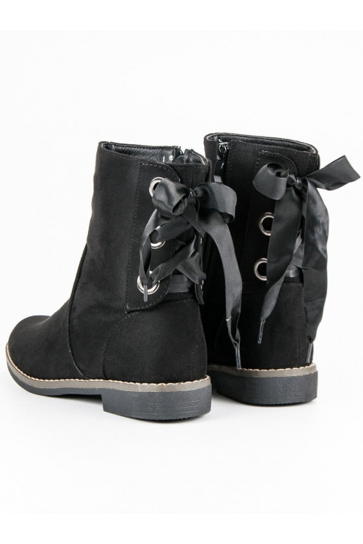  batai juodos spalvos ze 