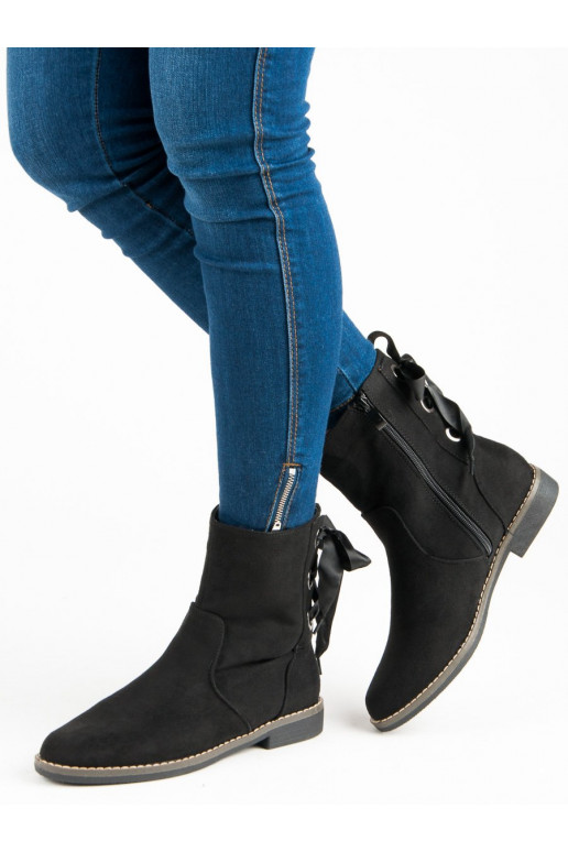  batai juodos spalvos ze 