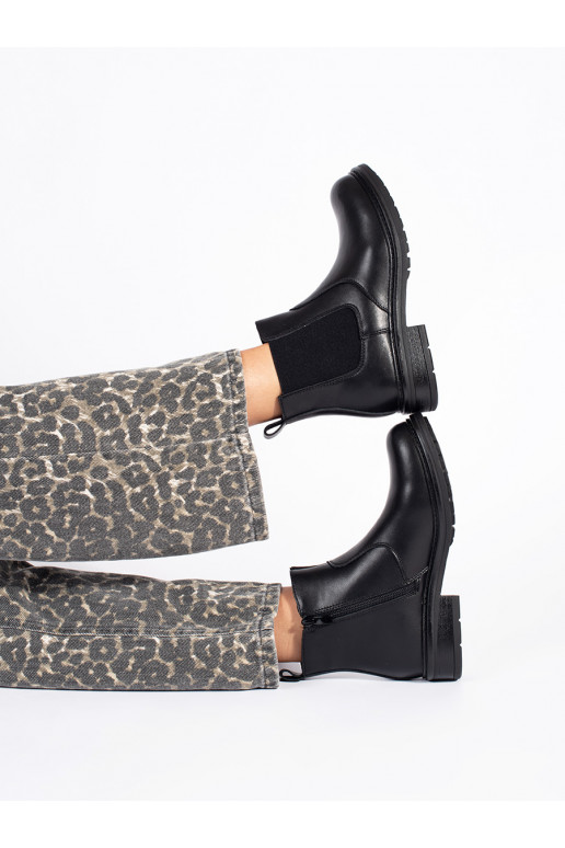 Juodos spalvos    Sergio Leone