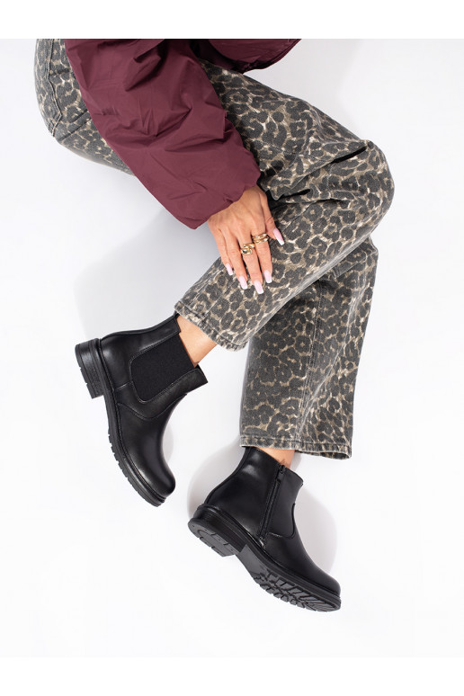 Juodos spalvos    Sergio Leone