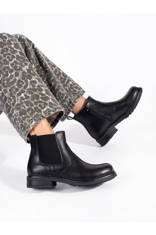 Juodos spalvos    Sergio Leone