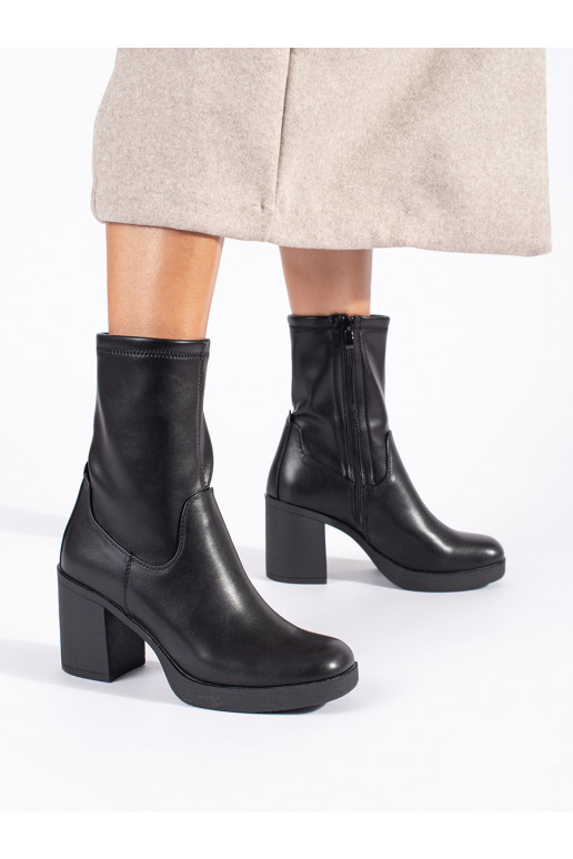 Juodos spalvos moteriški batai ant kulno Sergio Leone