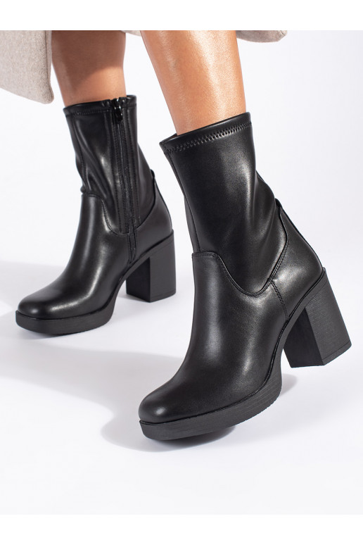 Juodos spalvos moteriški batai ant kulno Sergio Leone