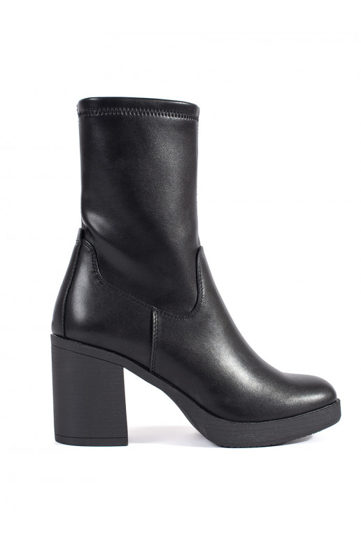 Juodos spalvos moteriški batai ant kulno Sergio Leone