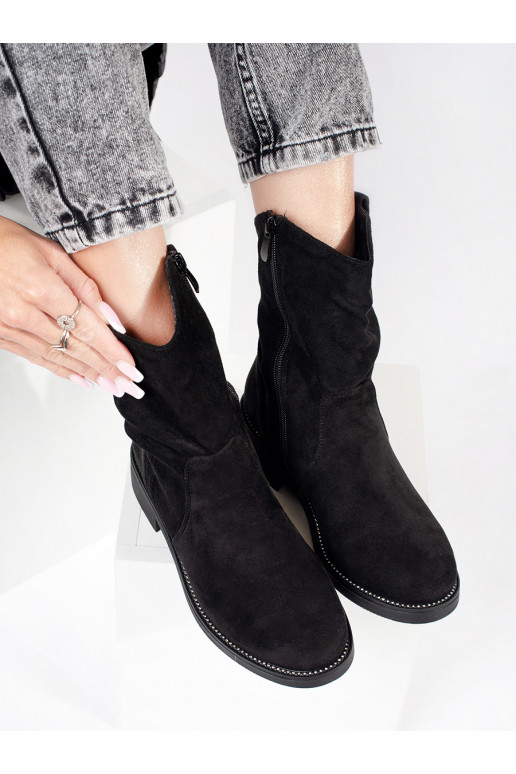 Juodos spalvos iš zomšos kaubojiško stiliaus 